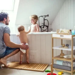 Relaxdays Scaffale Da Bagno Con Vassoio Estraibile, In Bambù, Mobiletto Autoportante HxLxP: 70x43x33 Cm, Naturale Bianco 7 Relaxdays Scaffale Da Bagno Con Vassoio Estraibile, In Bambù, Mobiletto Autoportante HxLxP: 70x43x33 Cm, Naturale Bianco -Wenko Negozio 51969326 3