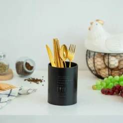 Portapiatti Con Coperchio Nero Portaposate Verticale In Stile Nordico Vintage Utensili Da Cucina Robusti E Durevoli In Acciaio Inossidabile Con Superficie Opaca Per Riporre Gli Utensili -Wenko Negozio 94292784 3